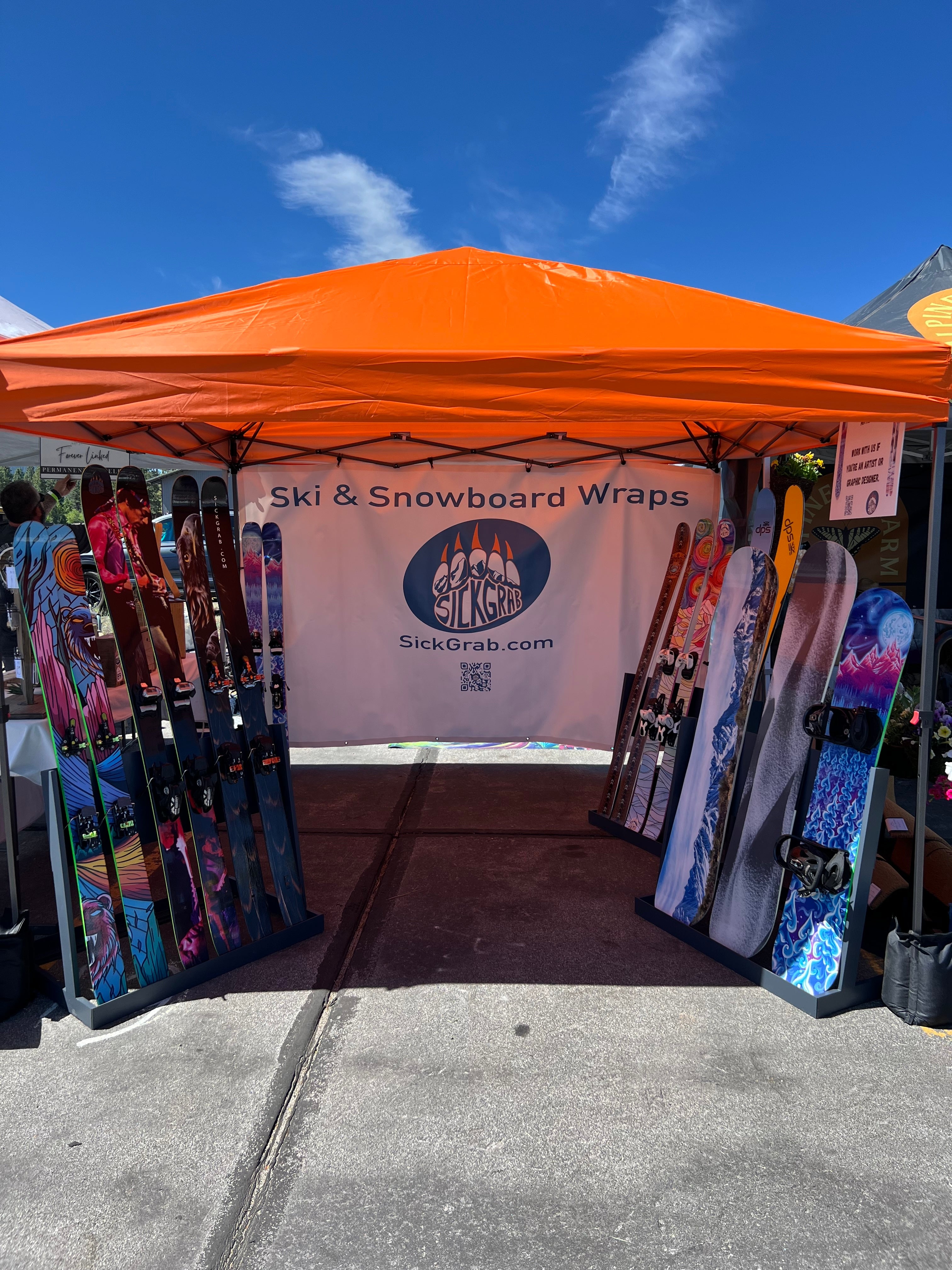 Can I change the design of my skis?